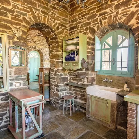 Panousa Appartement *